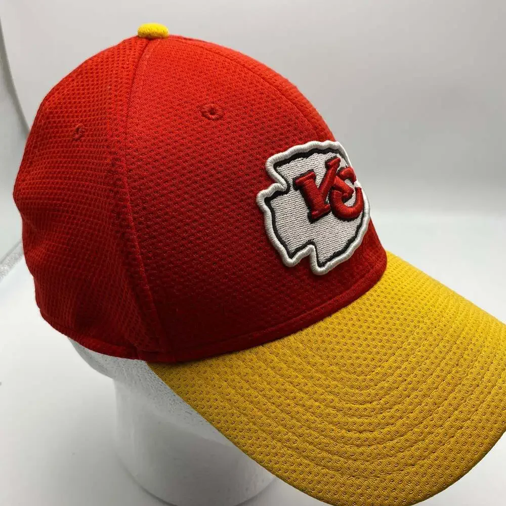 Kansas City Chiefs Red/Gold Two-Tone Precurved Hat